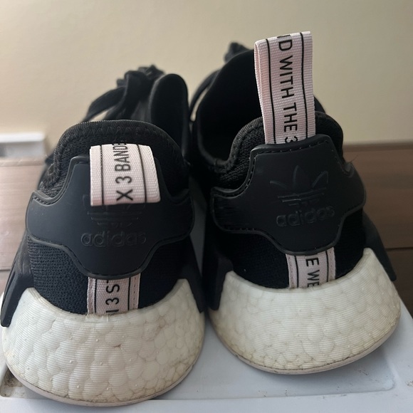 Adidas NMD R1 - Picture 4 of 10